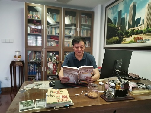 银发宣讲筑初心，薪火相传育新人——朱中人